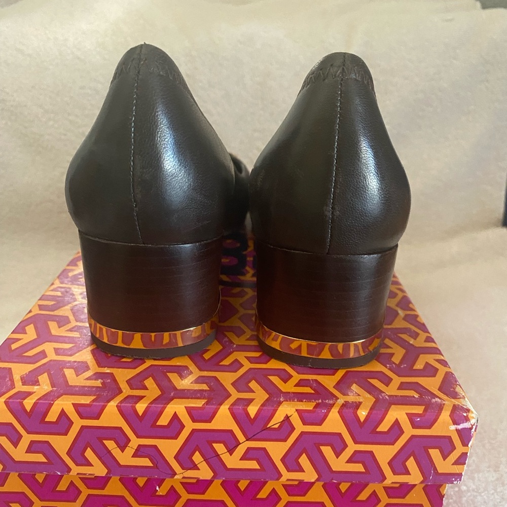 Tory Burch Coconut Gold 215 , Basic Amy Pump-Mest… - image 4